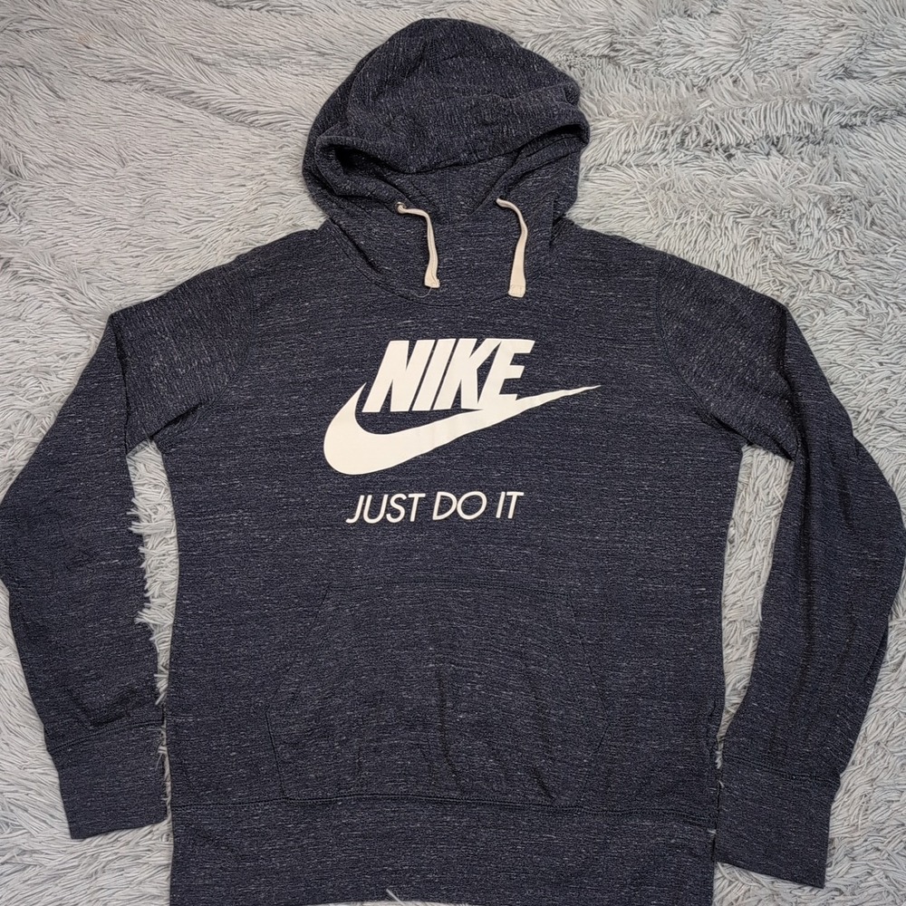 Nike Sweatshirt Womens L Hoodie Center Swoosh Logo Pockets Athletic Soft Comfort